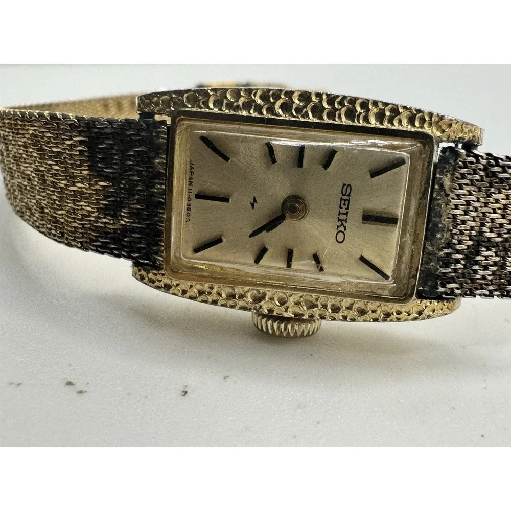 Vintage Seiko Gold Tone Mesh Band Cocktail Watch Textured Bezel Untested